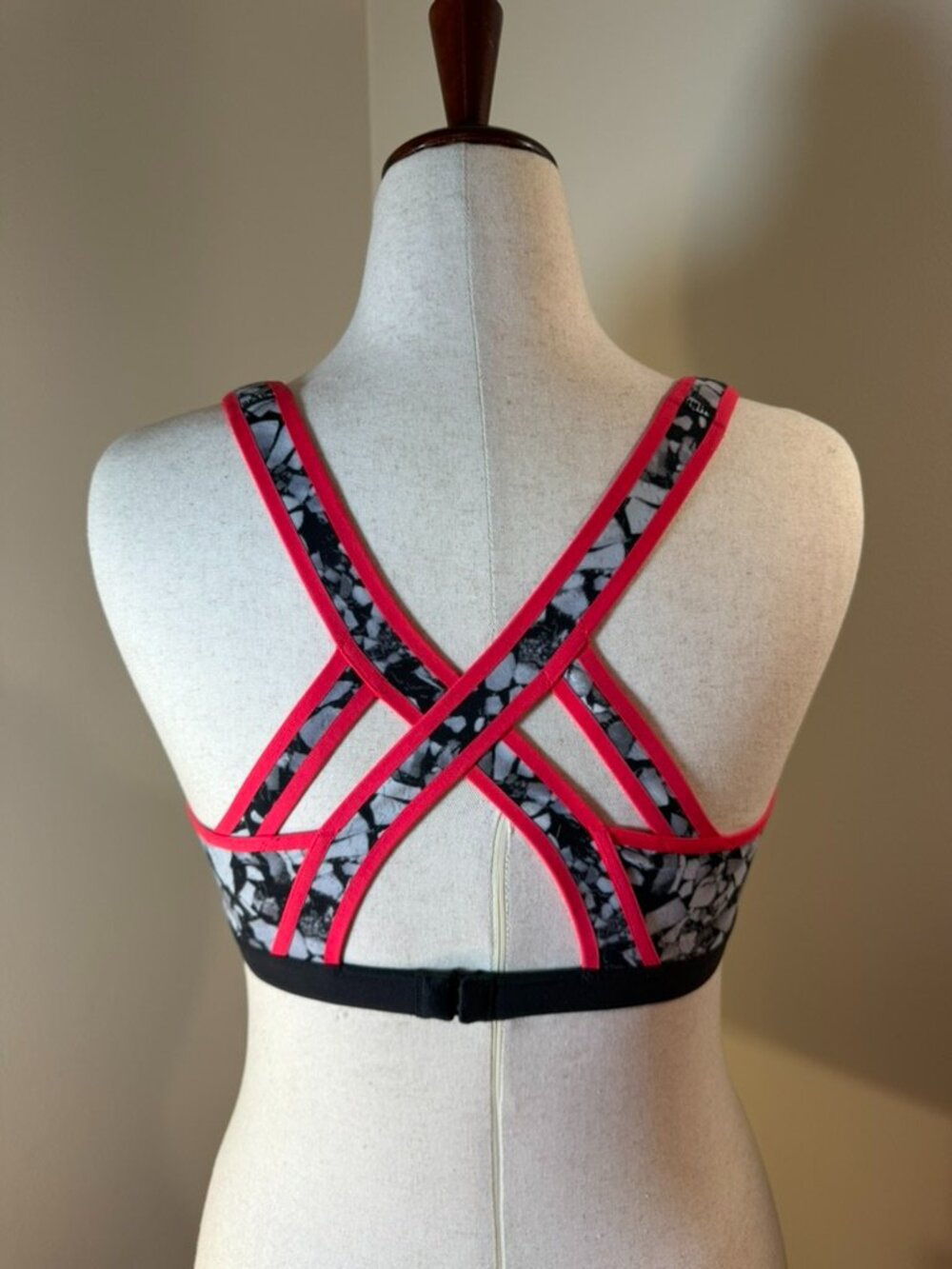 VSX High-Impact Sports Bra | Crisscross Back | Posture-Friendly Support | 36D
